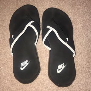 Nike flip flops